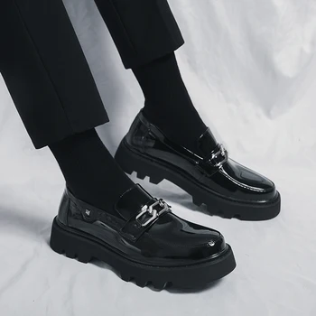 Новые черные лоферы, мужская обувь из искусственной кожи, дышащая и гладкая повседневная обувь ручной работы, мужские модельные туфли, увеличивающие рост.