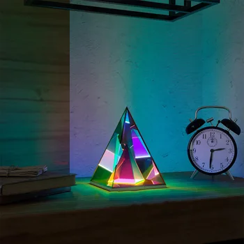 Акриловая USB Светодиодная настольная лампа 3D Прикроватная Тумбочка для спальни, Геометрия Пирамиды, Ночник, Цветное украшение, Настольная лампа, Подарок