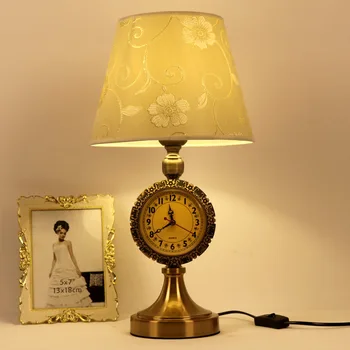 Скандинавская простая креативная прикроватная тумбочка для спальни с бесшумными часами тканевый чехол домашний декор ночник светодиодная настольная лампа E27