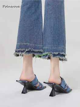 Джинсовые тапочки в странном стиле с одним ремешком, Тапочки с квадратным носком и пряжкой-заклепками, 2023, Летняя уличная банкетная обувь для женщин, Сексуальная